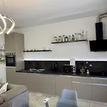 Spacious Family In Center 公寓 *