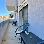 公寓 Spacious Family In Center Durrës