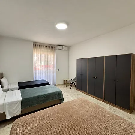 Spacious Family In Center Durrës