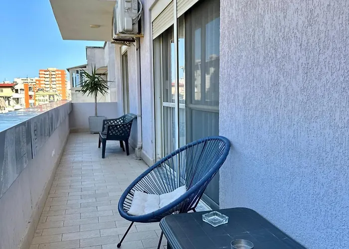 公寓 Spacious Family In Center Durrës